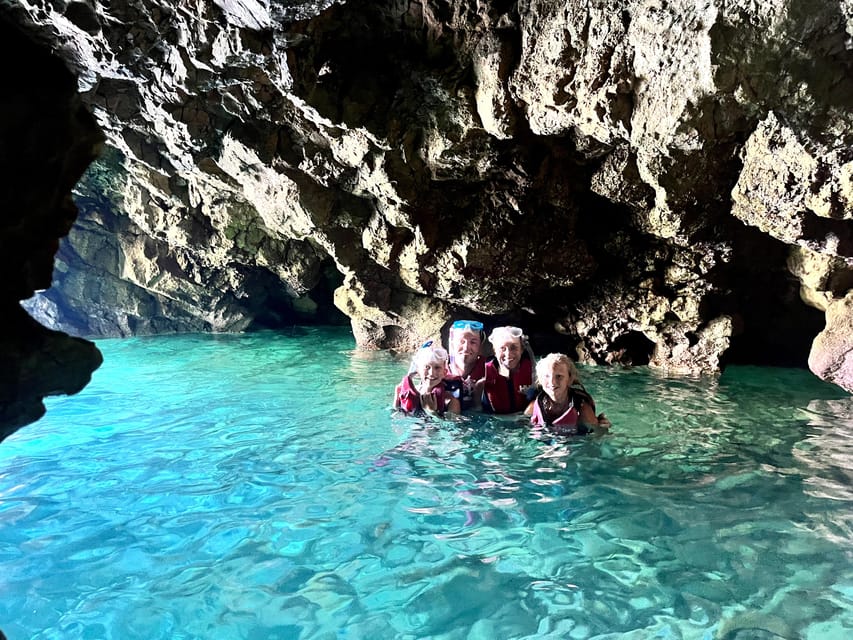 Jávea: Cala Tango and San Antonio Nature Reserve Kayak Tour - Guides, safety, and the group atmosphere