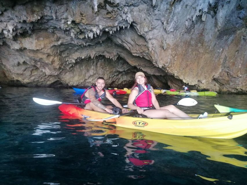 Jávea: Kayak trip to Granadella - Starting at Granadella with a clear briefing