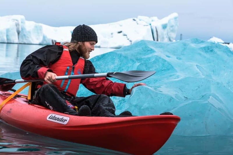 Jökulsárlón Glacier Lagoon Kayaking Tour - Getting dressed for Icelandic water