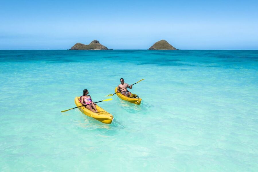 Kailua: Mokulua Islands Guided Kayak and Snorkeling Tour - Lunch, shade, and a useful pause