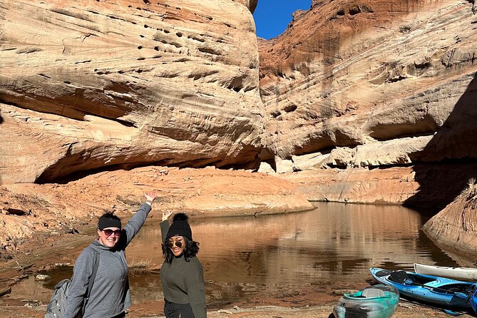 Kayak Antelope Canyon and hike, at Lake Powell - Why Antelope Canyon feels different from the water