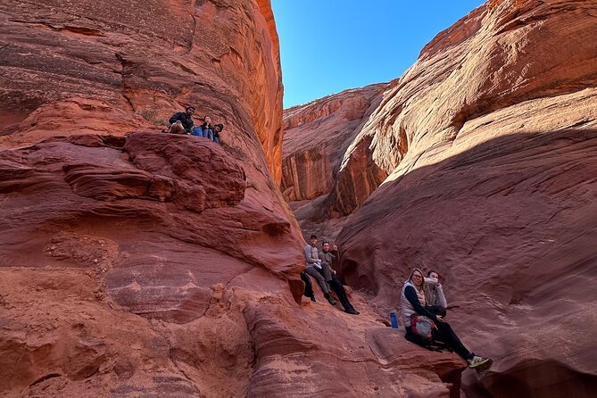 Kayak Antelope Canyon and hike, at Lake Powell - Walking the two-thirds-mile canyon route
