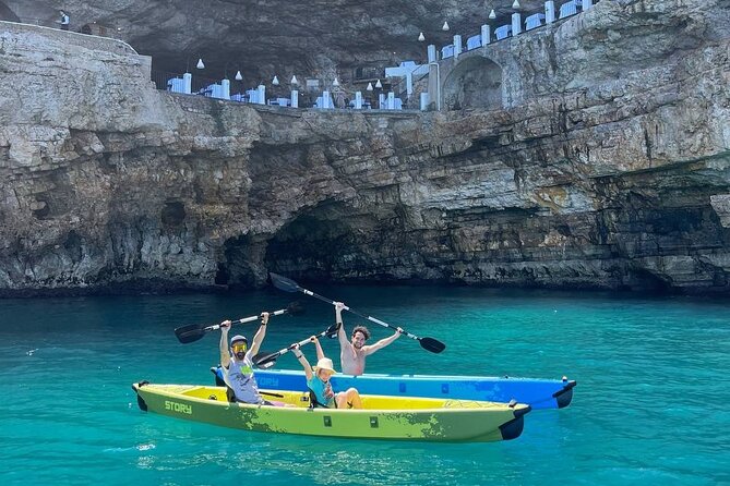 Kayak excursion in Polignano a Mare - Why the coast looks better from a kayak