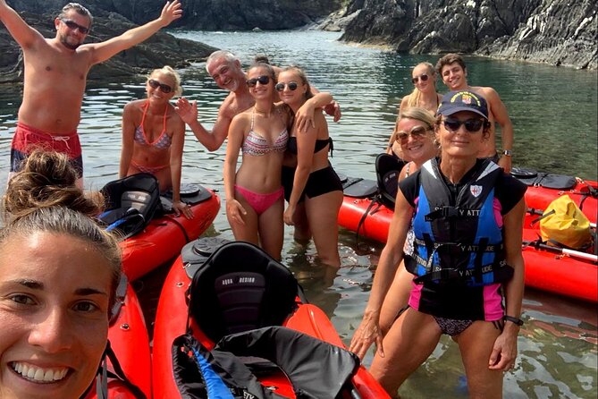 Kayak experience with Carnassa Tour in Cinque Terre + Snorkeling - The snorkeling stop in a sheltered cove