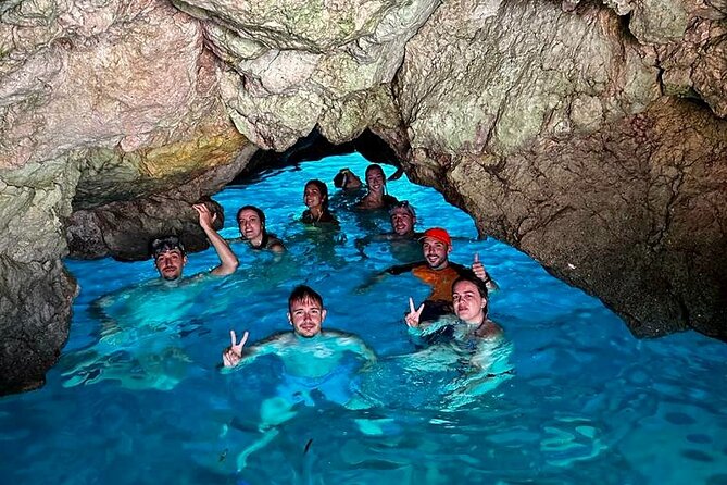 Kayak Javea Guided Cala Granadella, llop marí cave, cala en caló - Cala en Caló and its blue-water tunnels