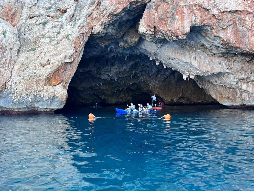 kayak route in granadella javea cave llop marí,cala en caló - The parking problem is real