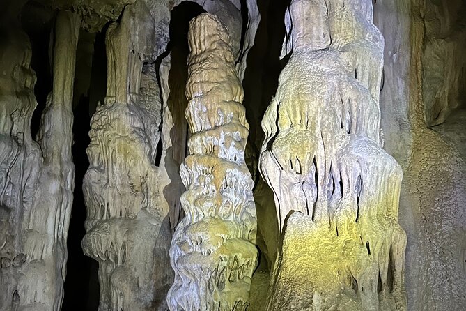 Kayak through Morro de Toix and Cueva dels Coloms - The guides and the safety setup