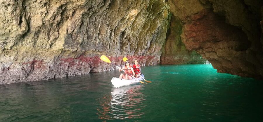 Kayak tour Albufeira. - Finding the kayak meeting point near the beach
