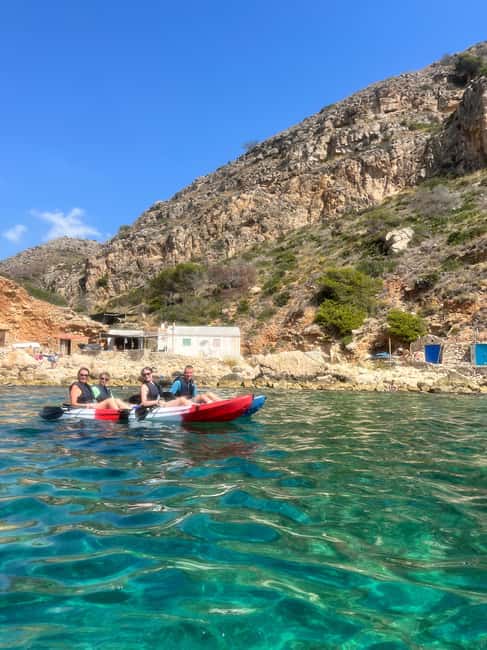 Kayak tour from Moraira - Learning the basics before paddling out