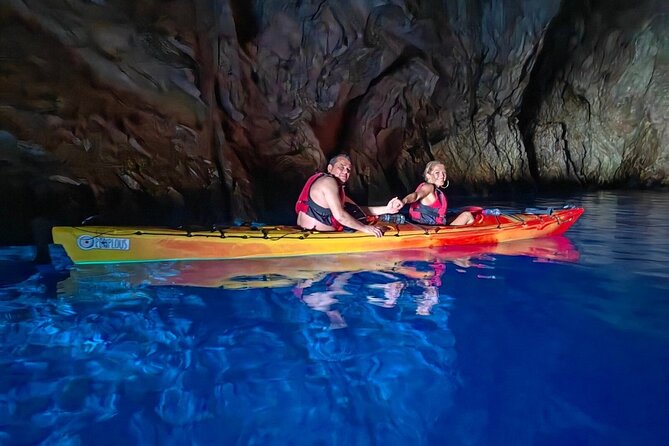 Kayak Trip to Hidden blue Cave, with lunch & fruits. - The return route and the winter seal cave