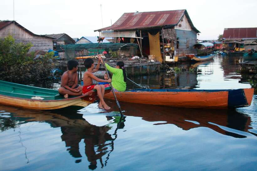 Kayaking & Floating Village in Siem Reap - Who will enjoy this day on the lake