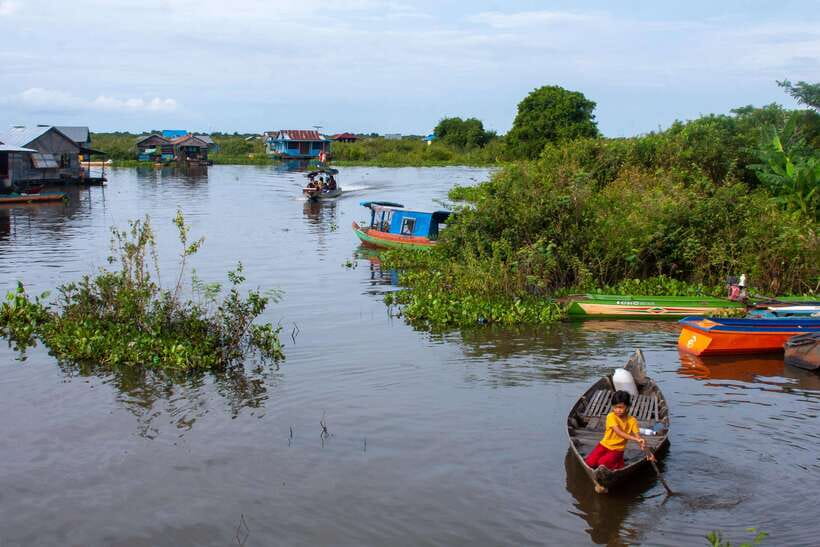 Kayaking & Floating Village in Siem Reap - Clothing, safety, and comfort
