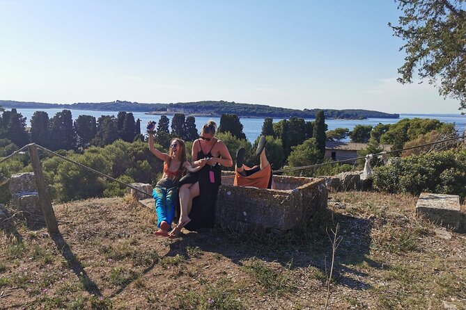 Kayaking to Island Saint Jerolim with snorkeling activitie - Getting ready for a wet three hours