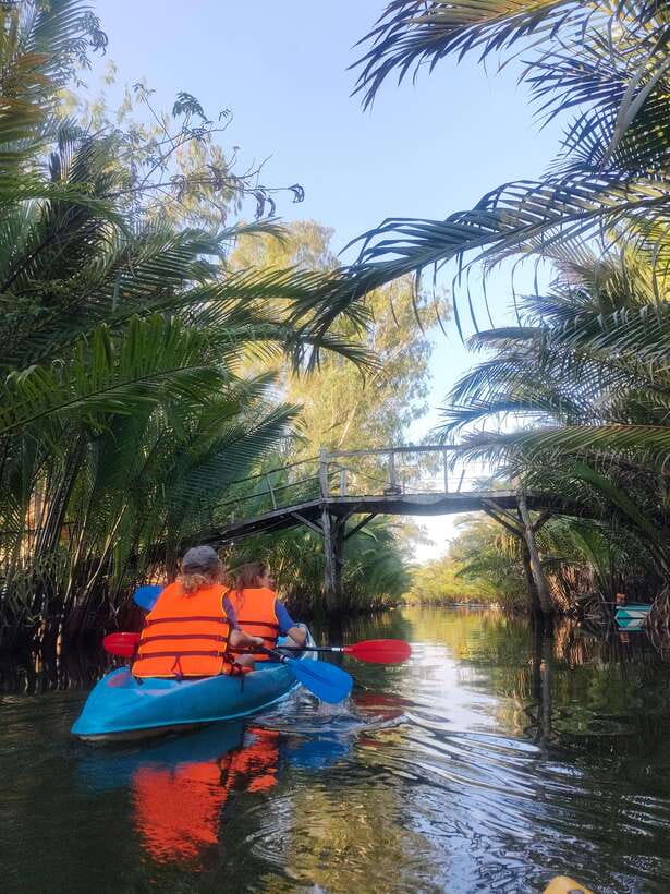 Kayaking tour around green cathedral - Pickup, tuk-tuk transport, and the three-hour schedule