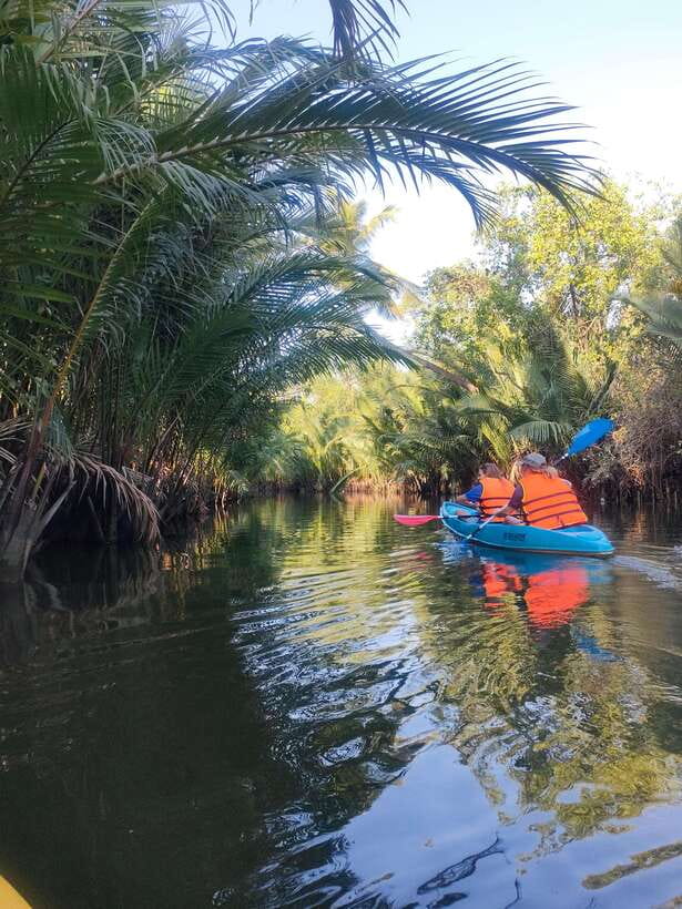 Kayaking tour around green cathedral - What to bring and what to leave behind