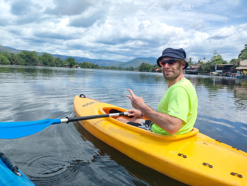 Kayaking tour around green cathedral - What the guide adds to the experience
