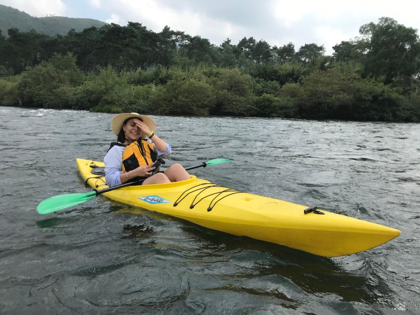 Kayaking tour with Local Guide( dry suit for winter) - Basic instruction before you paddle