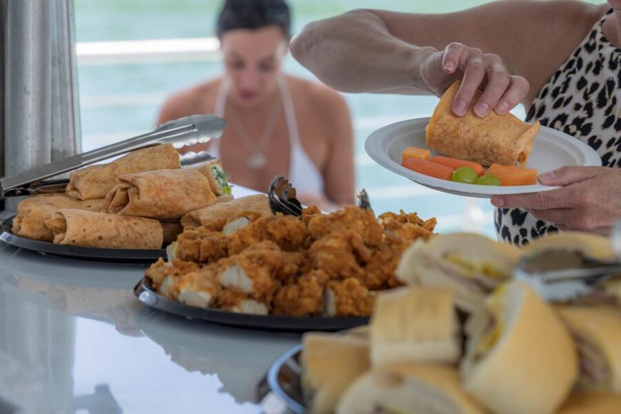 Key West: Sandbar Excursion & Kayak Tour with Lunch & Drinks - Equipment included for an easy half-day