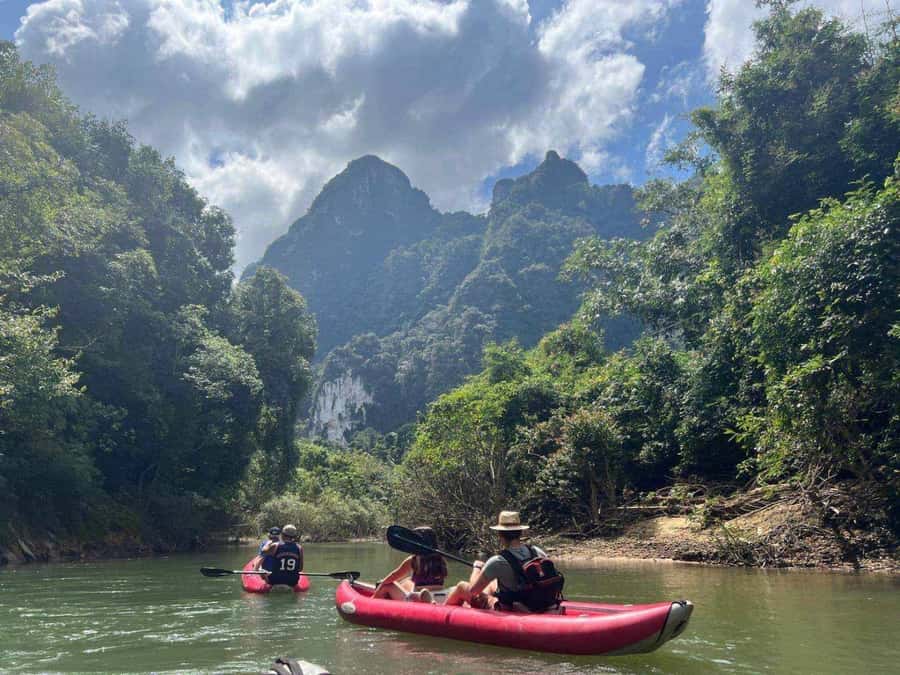 Khao Lak: Full-Day Khao Sok Jungle Walk and Canoeing Tour - A Thai lunch with something to do