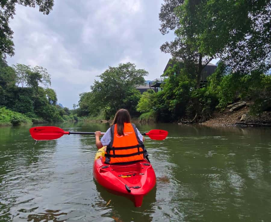 Khao Sok Park: Jungle Kayak Adventure & Wildlife Tour - Who should book this outing