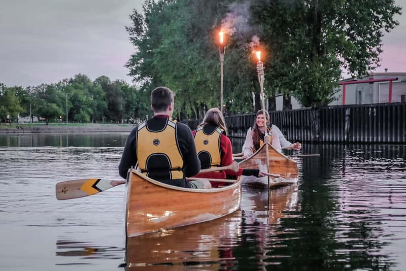Klaipeda: Evening Guided Tour by Wooden Canoe - A quiet way to meet Klaipeda after dark