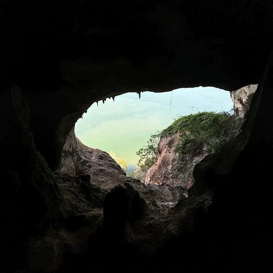 Ko Lanta: Half-Day Kayaking Koh Phee & Koh Talabeng 2 Caves - Climbing into Koh Phee’s skull cave