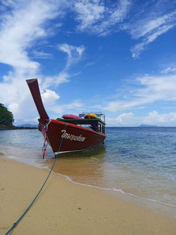Ko Lanta: Ko Aung, Ko Phee Ghost Cave Island, Talabeng Kayak - Kayaking into Talabeng Sea Cave