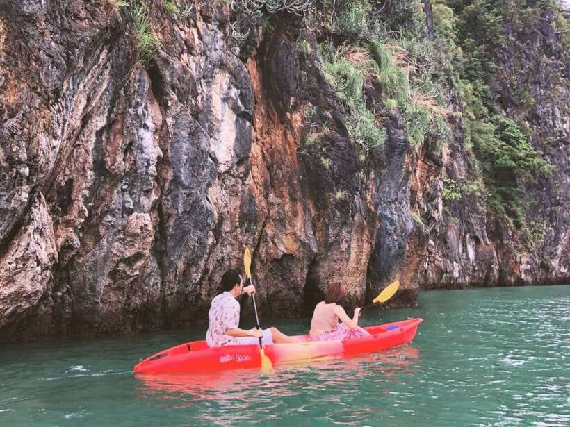 Koh Lanta: Sea Cave Kayaking and Talabeng Island Tour - Starting among the mangroves at Thung Yee Pheng