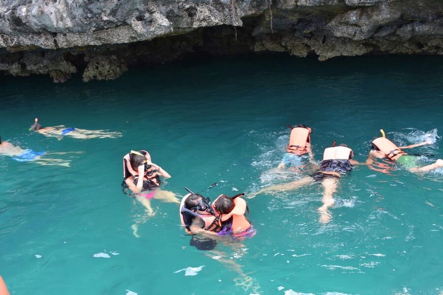 Koh Phangan: Angthong Emerald Waters & Kayaking by Speedboat - Koh Wua Ta Lap: beach, lunch, and a choice of pace
