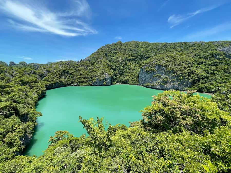 Koh Samui: Angthong Marine Park Speedboat Tour with Kayaking - Climbing above Emerald Lake on Koh Mae Ko