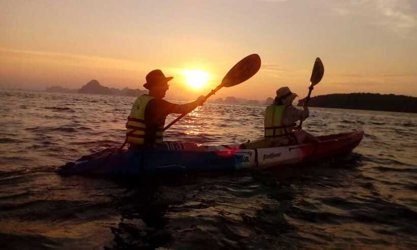 Krabi: Ao Thalane Sunset Kayak adventure (group of 10 max) - Who should book this outing?