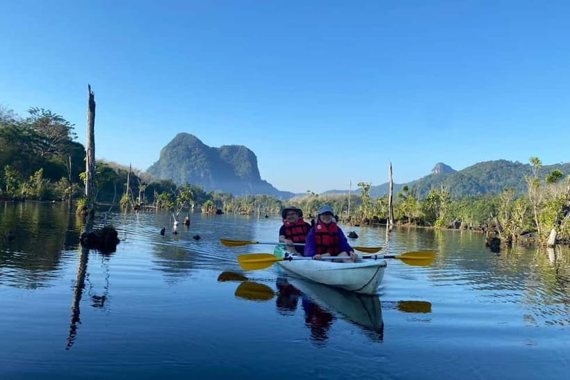 Krabi: Emerald Pool, Hot Springs, and Kayaking Tour - Walking into the Emerald Pool