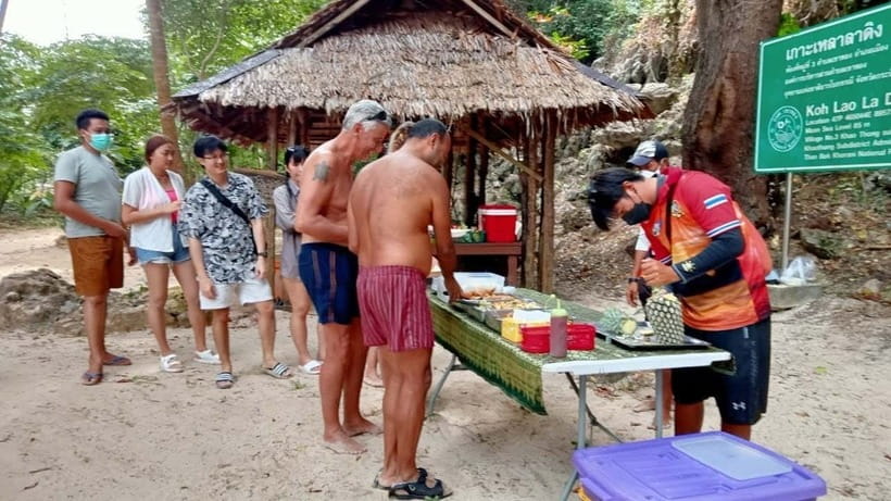 Krabi: Hong Island Longtail Boat & Kayak Tour w Buffet Lunch - What to pack for comfort and safety