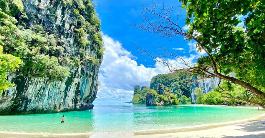 Krabi: Hong Island Tour by Longtail Boat with Kayak Option - Koh Lao Lading, beach lunch and free time