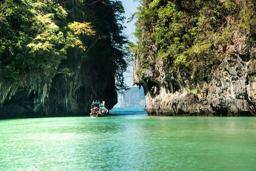 Krabi: Hong Island with Kayaking by speedboat - A full day among Krabi’s limestone islands