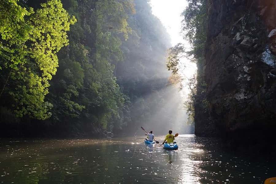 Krabi: Kayaking in Ao Thalane Bay Beautiful Mangrove Forest - Orientation before the kayaks leave shore