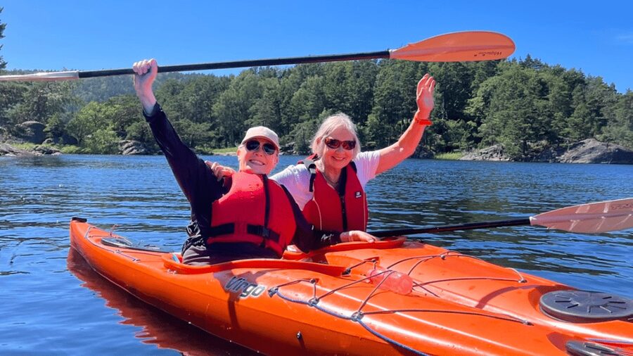 Kristiansand: River Kayaking Adventure - Guides who focus on calm, personal instruction