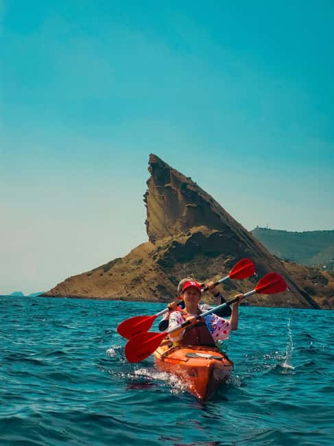 La Ciotat: Calanques National Park Guided Kayak Tour - What to bring, and what to leave behind