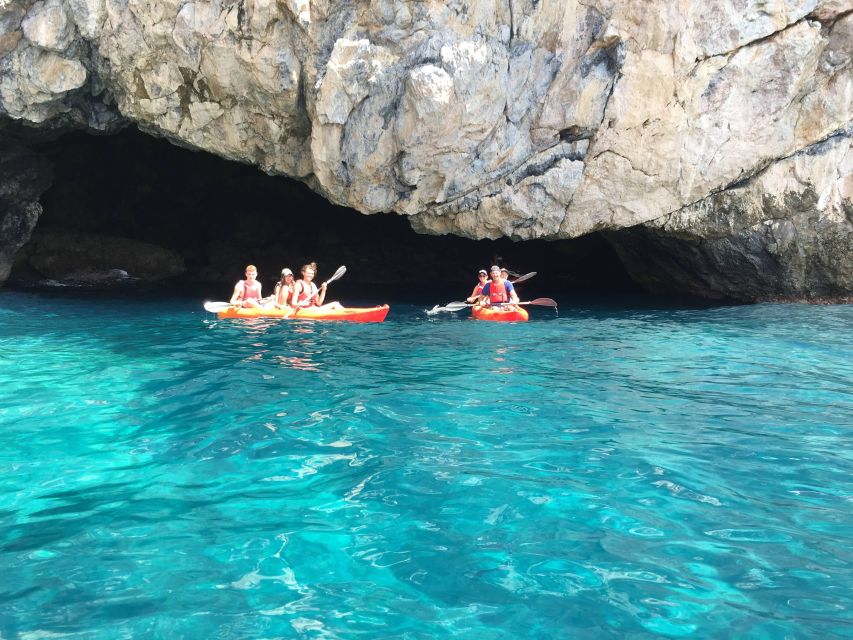La Herradura: Kayak Tour in Cerro Gordo Natural Park - Booking flexibility and practical limits