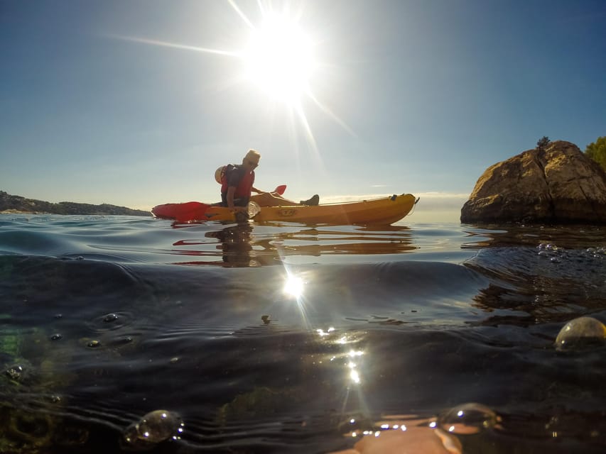 La Herradura: Kayak Tour in Cerro Gordo Natural Park - What the two-hour route feels like