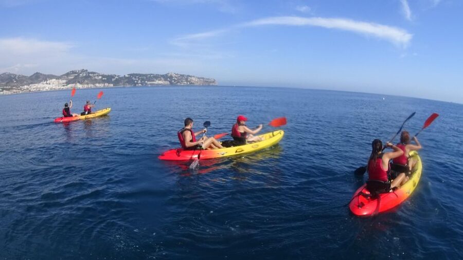La Herradura: Kayak Tour in Cerro Gordo Natural Park - The guide makes a difference