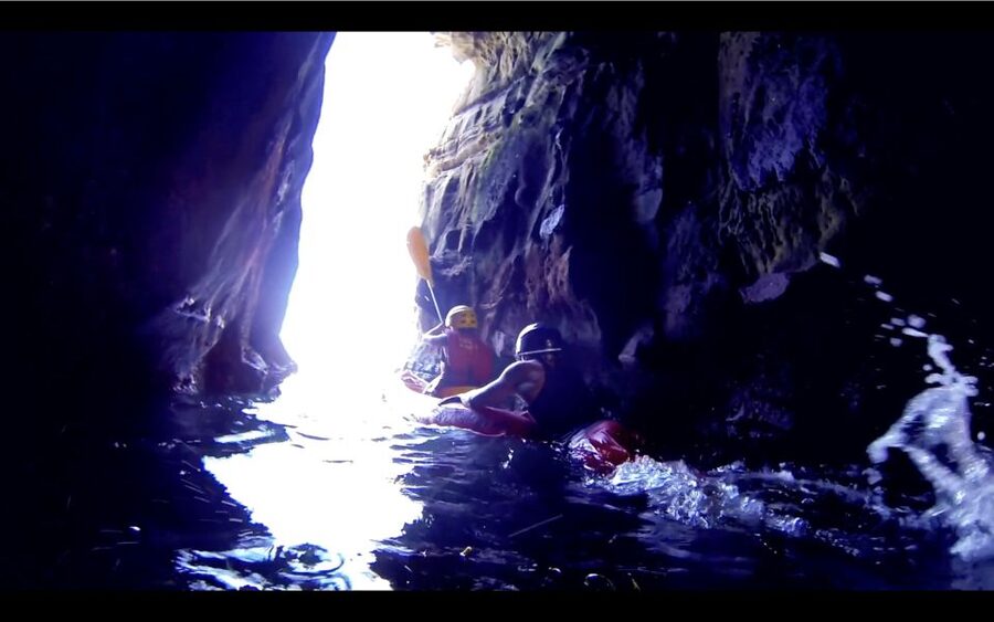 La Jolla: 2-Hour Kayak Tour of the 7 Caves - A short lesson before the Pacific launch
