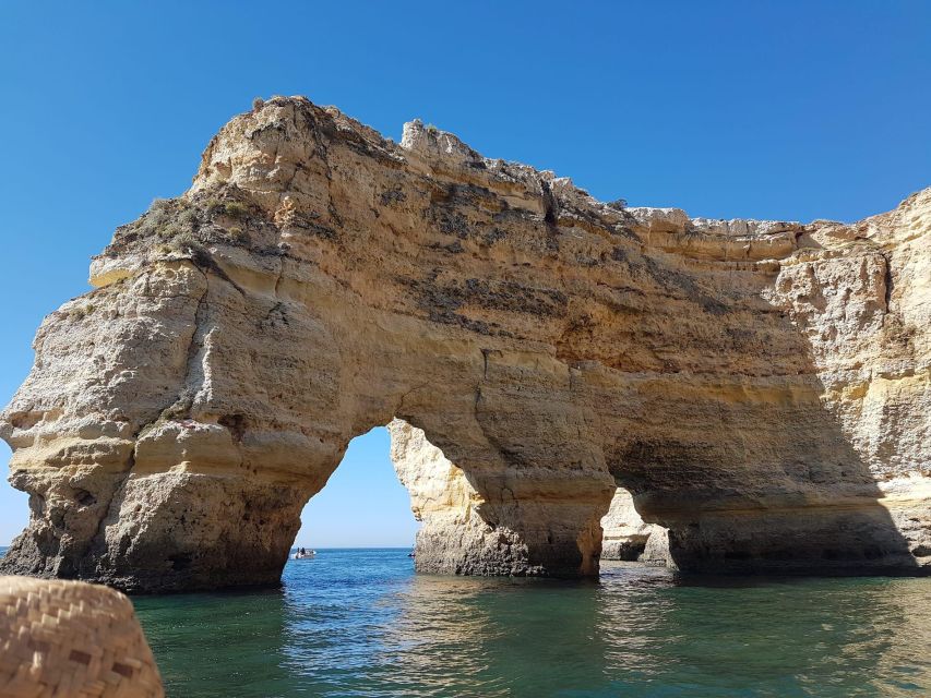 Lagoa: Benagil Caves Kayaking Tour - Why the Praia da Marinha launch matters