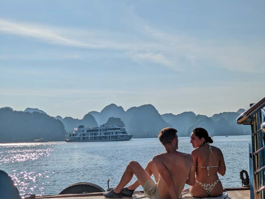 Lan Ha bay cruise and kayak (small group guaranteed) - A small boat route through two famous bays