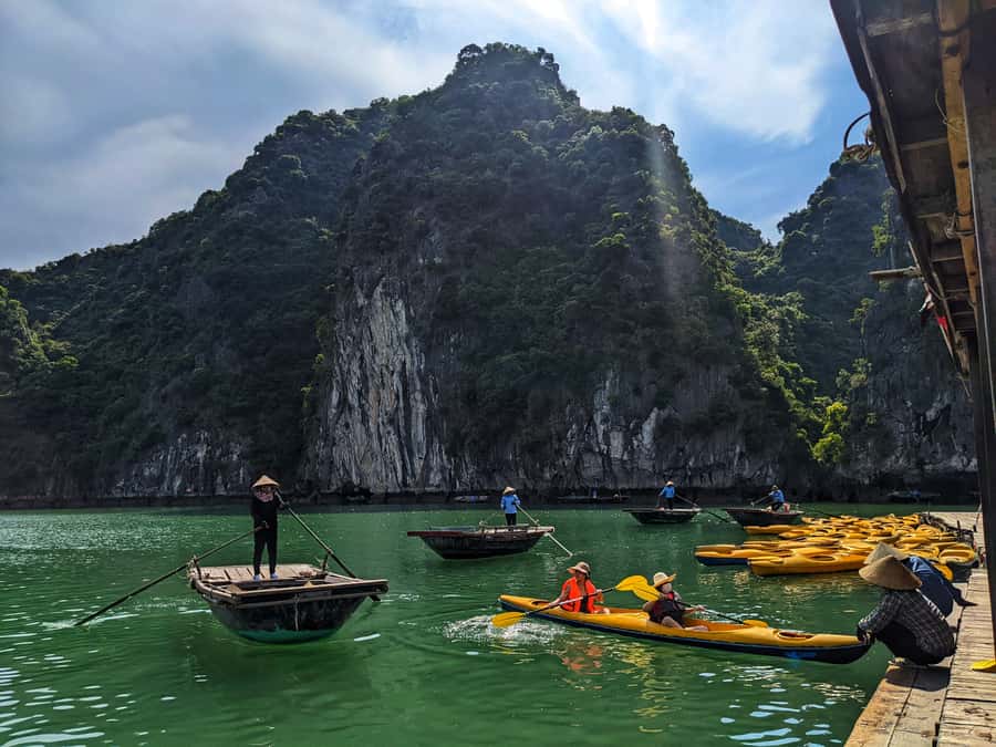 Lan Ha bay cruise and kayak (small group guaranteed) - 8:00 pickup and the first look at Cai Beo