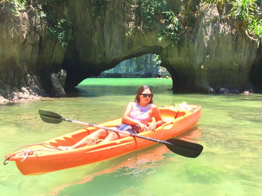 Lan Ha bay cruise and kayak (small group guaranteed) - Ba Trai Dao Beach and the afternoon water stop