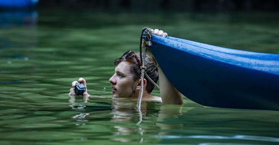 Lan Ha Bay: Kayaking and Cruise - Morning kayaking through karsts and lagoons