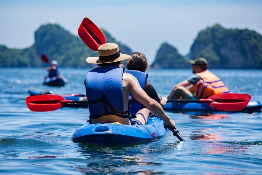 Lan Ha Bay: Kayaking and Cruise - Noon lunch on the boat
