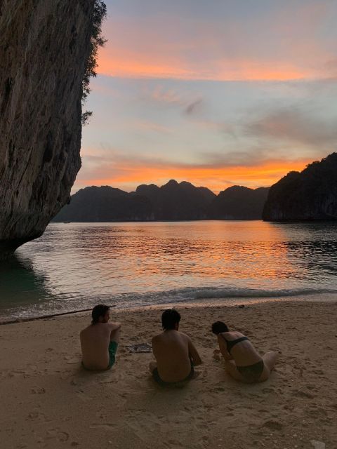 Lan Ha Bay: Sunset & Plankton Bioluminescent Night Kayaking - Key points to know before booking