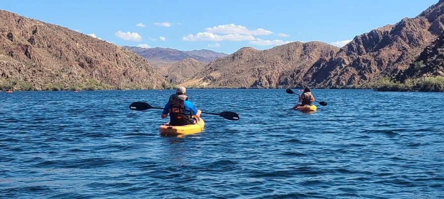 Las Vegas: Colorado River to Emerald Cave Half-Day Kayak - Getting set up at Willow Beach